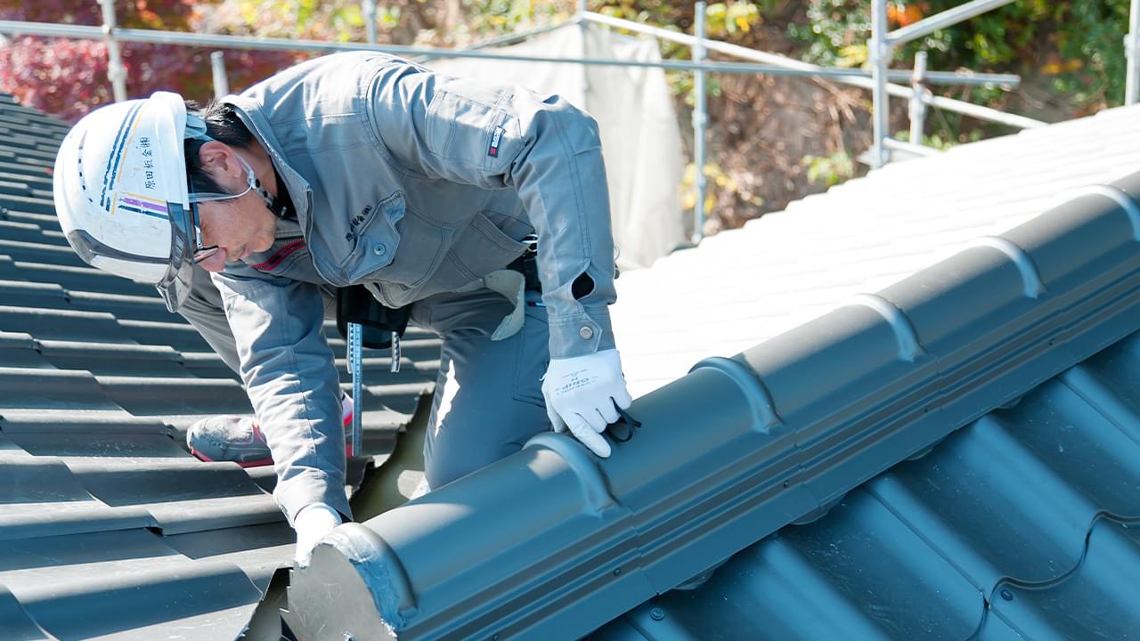 屋根の葺き替え・雨どいの修理